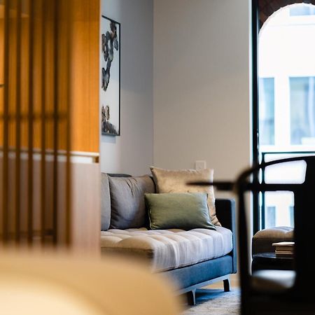 Skye Suites ซิดนีย์ ห้อง รูปภาพ A room at the hotel