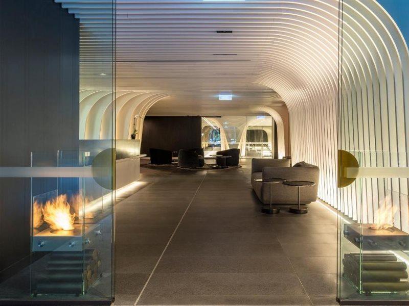 Skye Suites ซิดนีย์ ภายนอก รูปภาพ The interior of the lounge